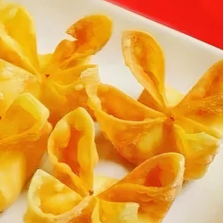Crab Delights: Thai and Asian Cuisine