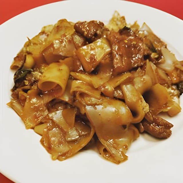 L Pad Kee Maw Noodles.
